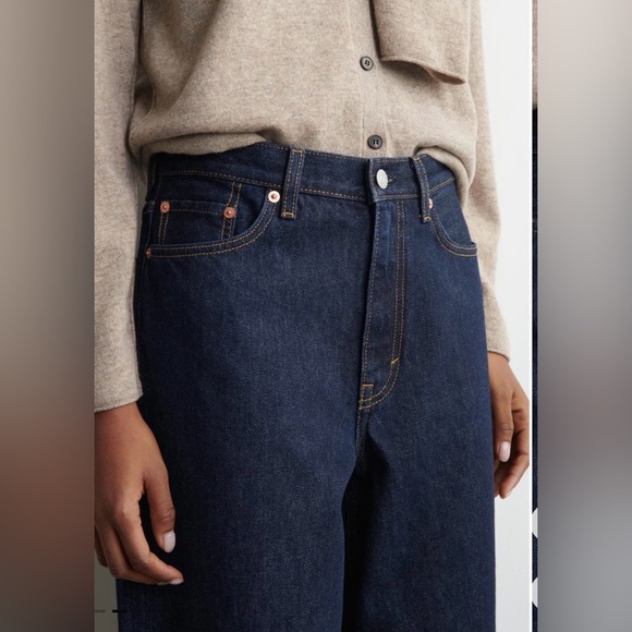 COS arch tapered jeans in indigo - Picture 3 of 10